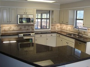 Kitchens and Bathrooms: Up-to-Date Remodeling and Decorating Ideas